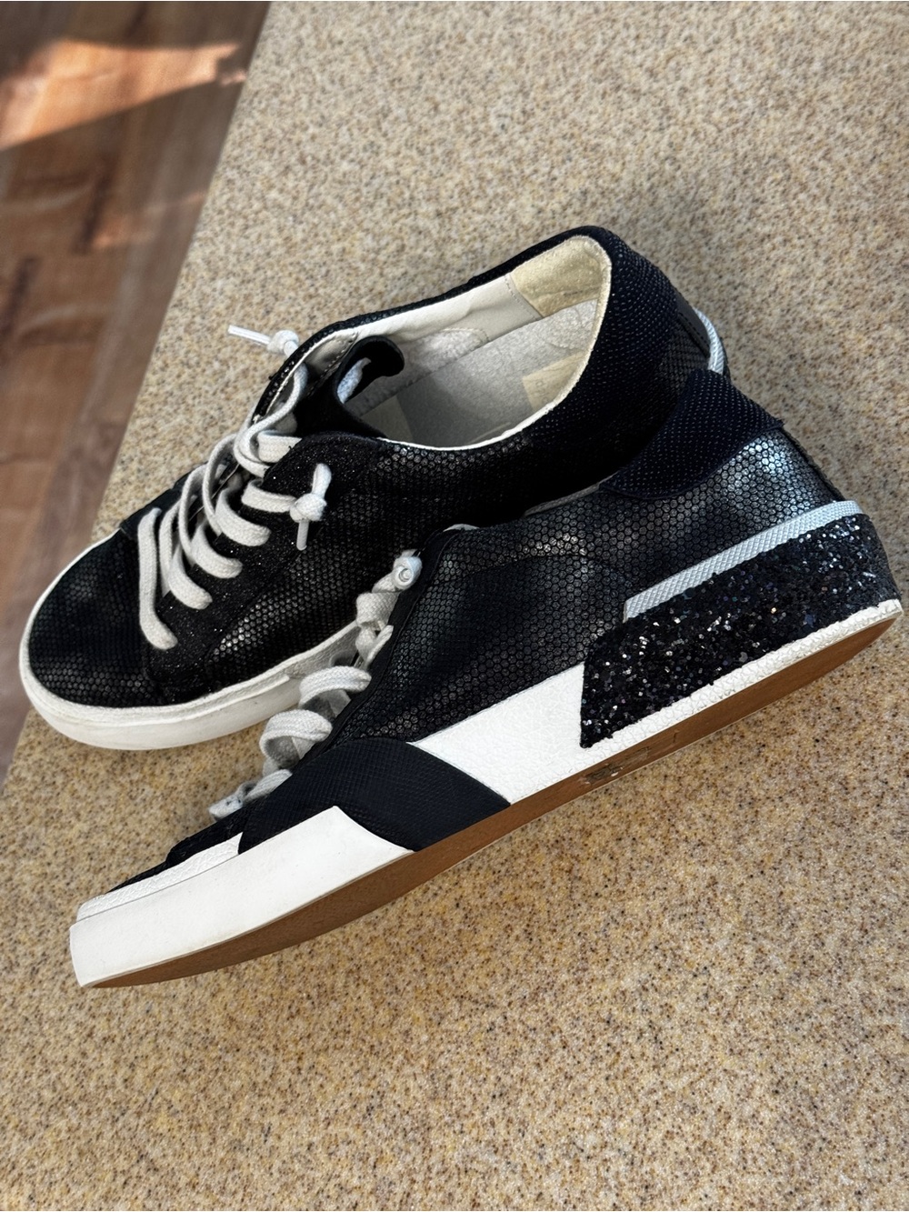 Dolce Vita Zina Sneakers Onyx Black Embossed Leather Black Glitter Shoes Size 7